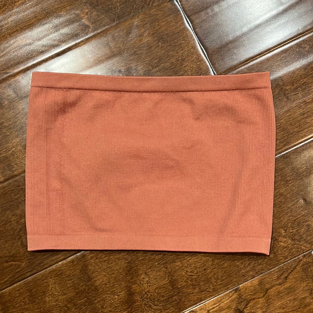 Not sure what to call this other than strapless earth tone top?